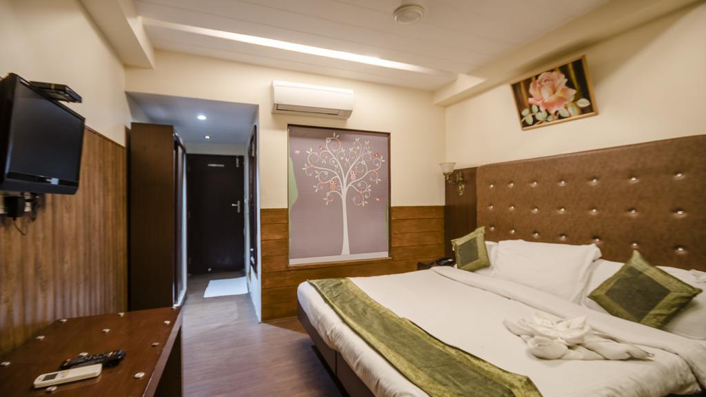Vatika 3*